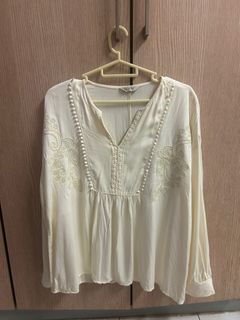 (Category: ) located in . Submitted by pasteldollcloset (Listing ID 1343363657, Image 1). Description: .