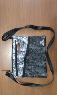 （分類：）位於 。 由 tsuigh 提交（商品編號 1343308010，圖片 1）。簡介： 。