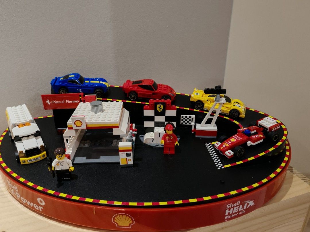 [Lego] Shell V-Power Racing Lego Ferrari 2014 display case, Hobbies ...