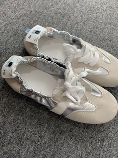 (Kategori: ) berada di . Dikirim oleh classy_preloved_ (ID iklan 1343229436, Gambar 1). Deskripsi: .