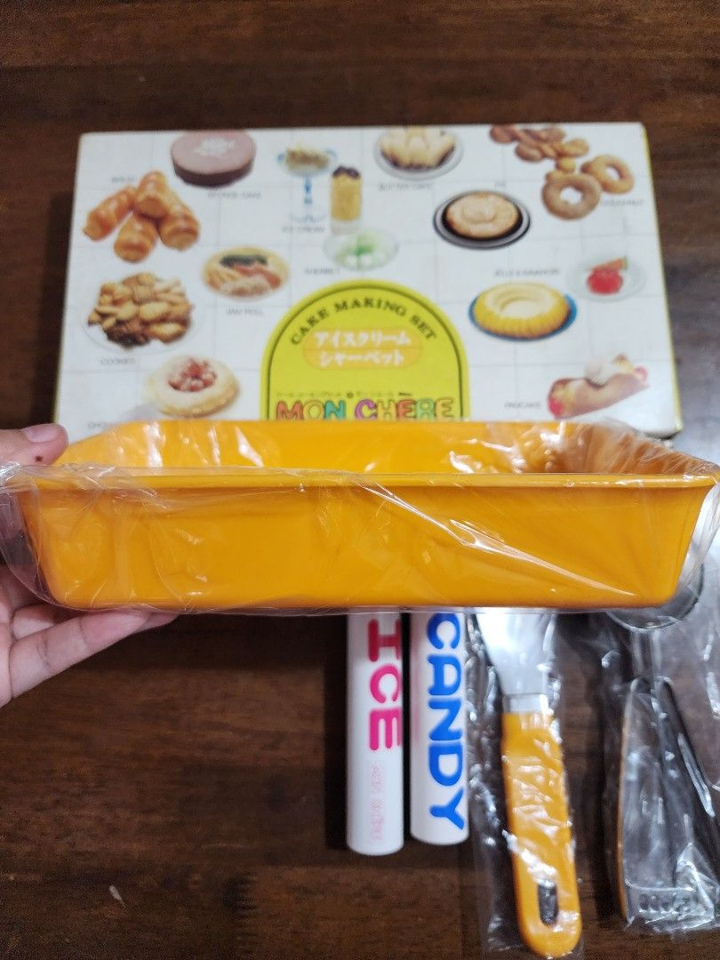 MON CHERE Ice Cream Making Set - 6 pcs (Category: Bakeware) located in Quezon City. Submitted by senyoramaria (Listing ID 1343277490, Image 3). Description: MON CHERE Ice Cream Making Set 6 pcs Inclusions: Plastic Tray ( 8.7 x 5 inches) Spatula Scooper 2 pcs Popsicle Molder Recipe Book Unused. Box has stains due to storage. #JapanSurplus.