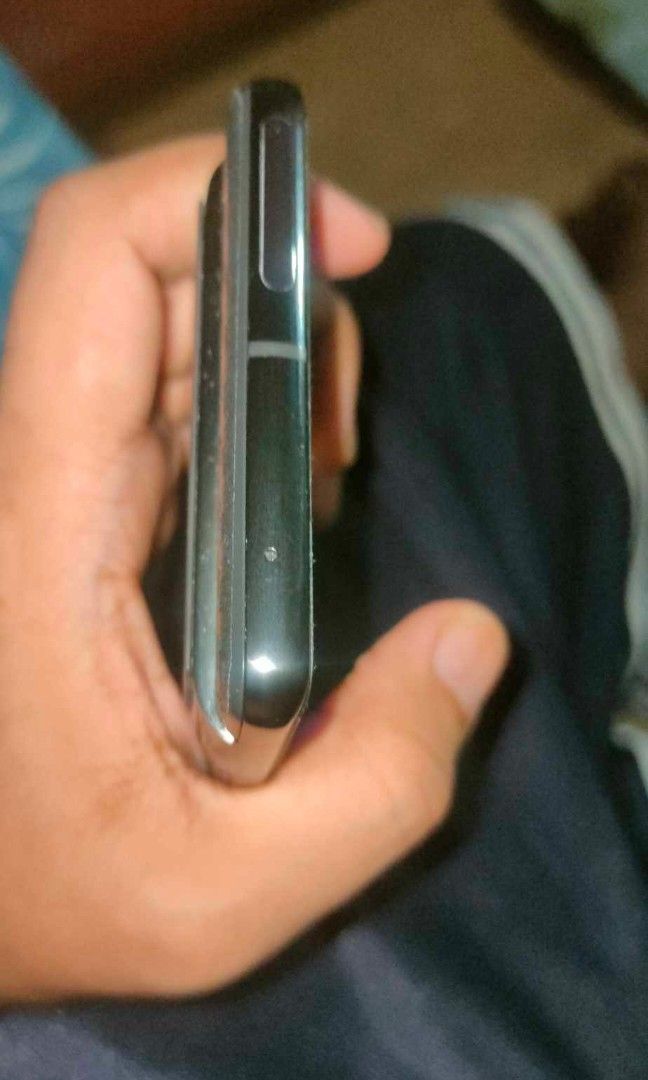 pixel 7 pro (Category: Google Pixel) located in Quezon City. Submitted by jorge159 (Listing ID 1343300824, Image 2). Description: for sell pixel 7 pro 512gb no issue complete 99% smooth sell for 27k negotiable pede rin swap..prepare unit: huawei p60 pro 512gb zte z50 ultra or offer lng.