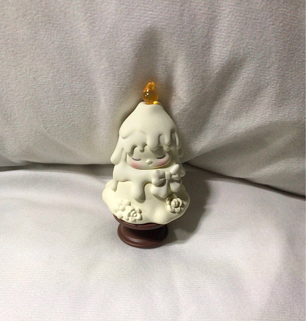 pucky home time candle poko (Category: Designer & Blind Box Toys) located in Quezon City. Submitted by jjjaaannn (Listing ID 1341182329, Image 1). Description: complete inclusions displayed in glass cabinet see photos for flaw - peeling.