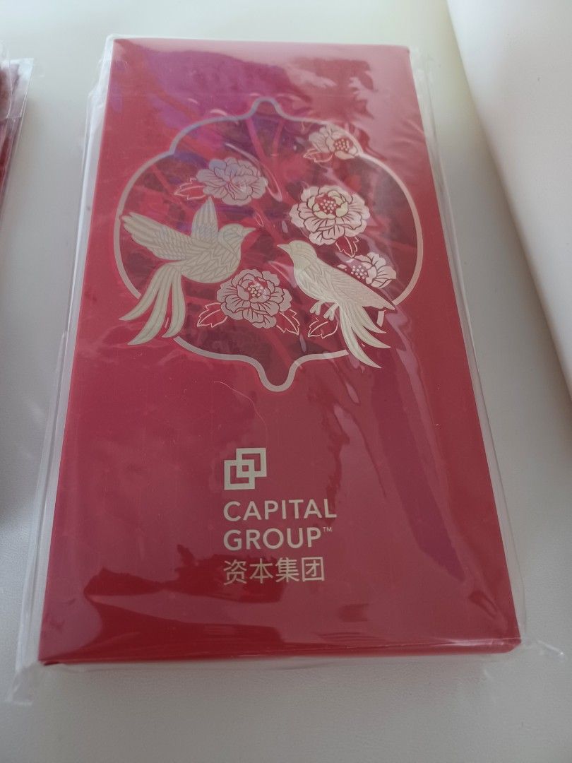 Red packets assorted (Category: Vintage Collectibles) located in Singapore. Submitted by spitz0518 (Listing ID 1343223522, Image 3). Description: assorted red packets.