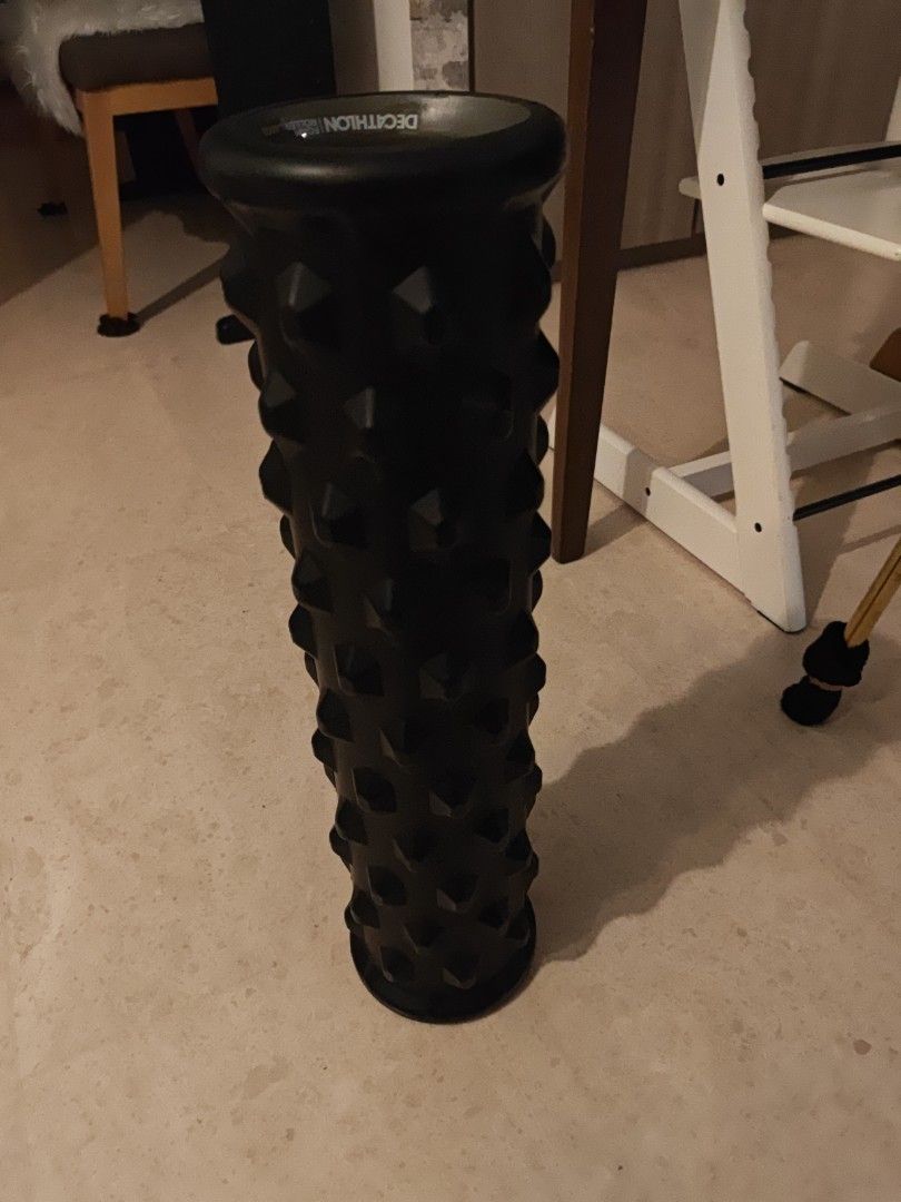 Roller (Category: Toning & Stretching Accessories) located in Singapore. Submitted by readey (Listing ID 1343338861, Image 3). Description: .
