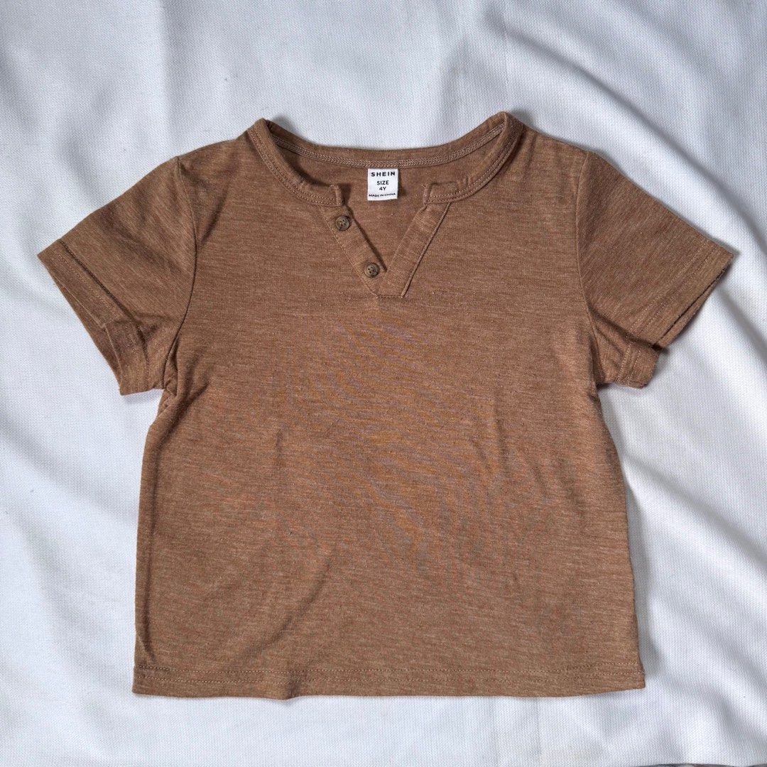 Shein kids shirt (Category: Babies & Kids Fashion) located in Lipa City. Submitted by jaes. (Listing ID 1343342904, Image 1). Description: Fits 2-3.