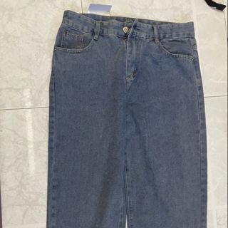 (Category: ) located in . Submitted by 90xxy (Listing ID 1343212066, Image 1). Description: .