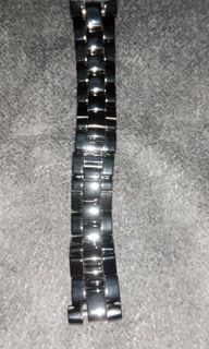 (Kategori: ) berada di . Dikirim oleh SA_WATCH25 (ID iklan 1343317413, Gambar 1). Deskripsi: .