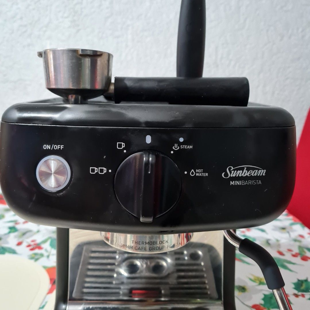 Sunbeam Espresso Maker (Category: Coffee Machines & Makers) located in Taguig. Submitted by roma2701 (Listing ID 1343319332, Image 2). Description: unit only no box pickup and testing Taytay Rizal.