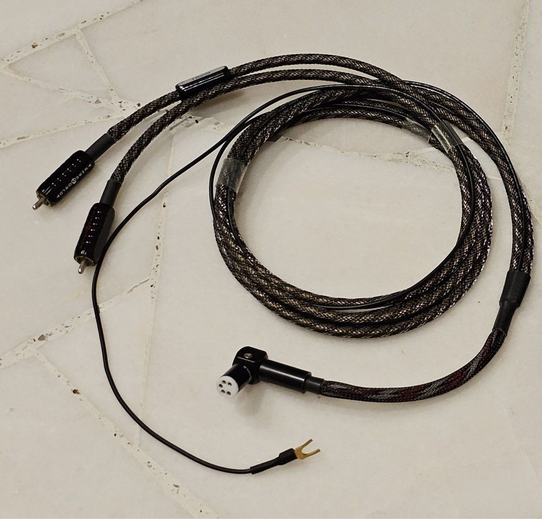 Wireworld Micro-Eclipse 8 (Category: Portable Audio Accessories) located in Singapore. Submitted by stevenvinylcollection (Listing ID 1343380208, Image 2). Description: DIN Tonearm Cable 1.5m (Angle-L head to RCA).