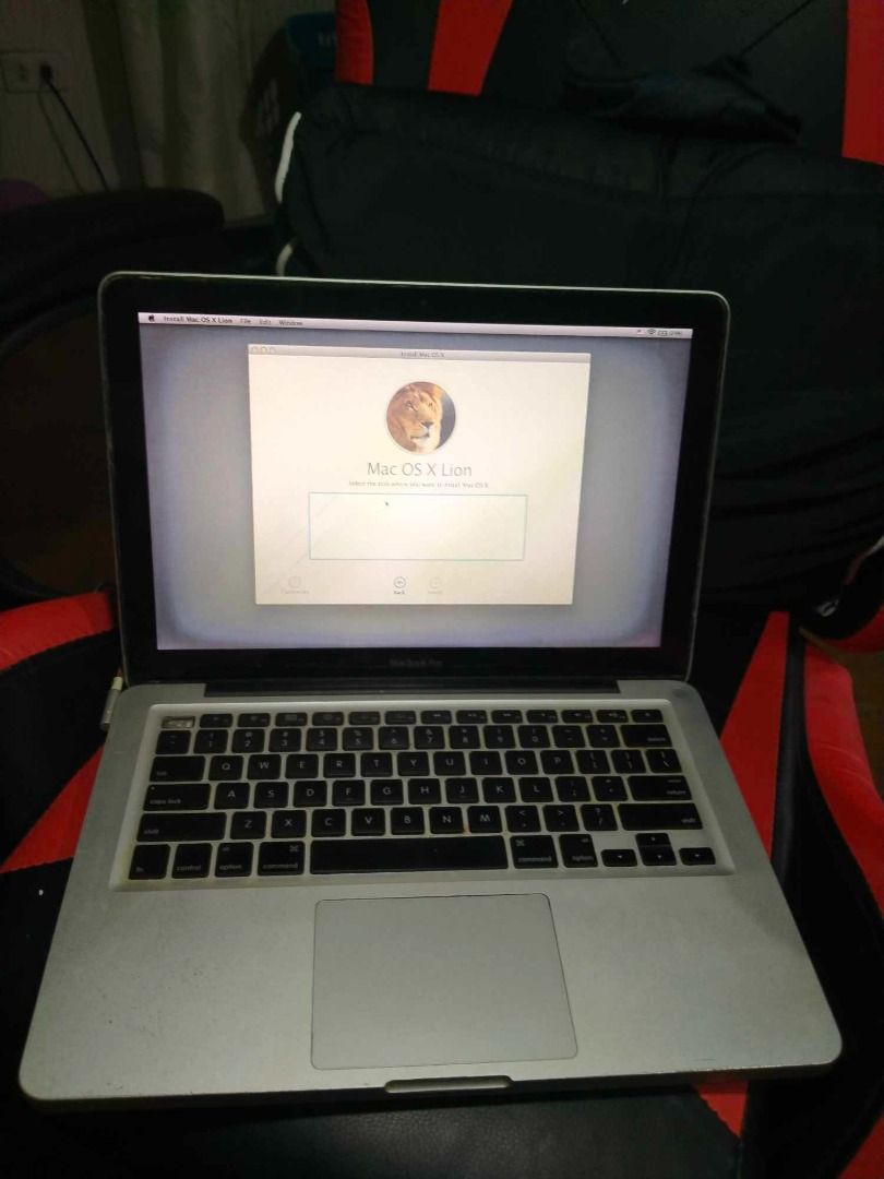 13-inch MacBook Pro (2011) (Category: Laptops & Notebooks) located in Pasay City. Submitted by silentbear_c00b58 (Listing ID 1343464063, Image 1). Description: Model: 2011 13-inch MacBook Pro (2.4 GHz, 4GB RAM, 320GB HDD) Price: ₱2500 (Negotiable) Condition: - Power: Fully functional, but does not boot up - Hard Drive Issue: When attempting to reinstall macOS, no hard drive was found. This is most likely due to a faulty hard drive cable that need
