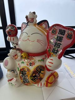(Category: ) located in . Submitted by luggageoutletsg (Listing ID 1343474883, Image 1). Description: .