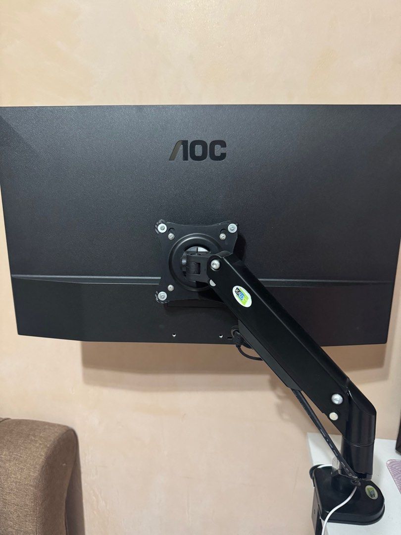 AOC 27B1H2 with vesa mount and riser (Category: Monitor Screens) located in Taguig. Submitted by xobeixo (Listing ID 1343423516, Image 2). Description: .