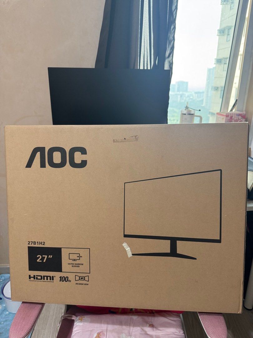AOC 27B1H2 with vesa mount and riser (Category: Monitor Screens) located in Taguig. Submitted by xobeixo (Listing ID 1343423516, Image 3). Description: .
