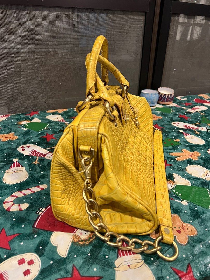 authentic yellow brahmin snakeskin leather vintage bag (Category: Luxury Bags & Wallets) located in Manila. Submitted by im.justagirl (Listing ID 1343501951, Image 3). Description: Dm for more pics!! Super nice.