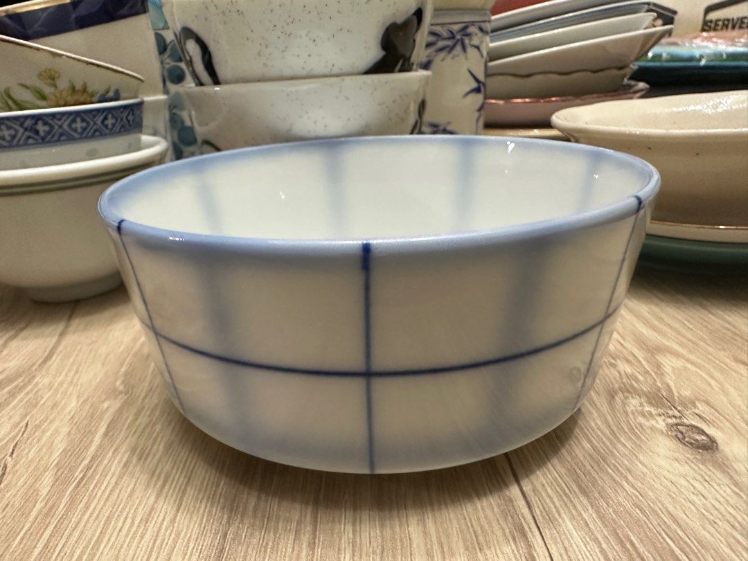 Blue Checkered Porcelain Bowl (Category: Dinnerware & Cutlery) located in Las Pinas. Submitted by kashireadsbookstore (Listing ID 1343475527, Image 3). Description: .