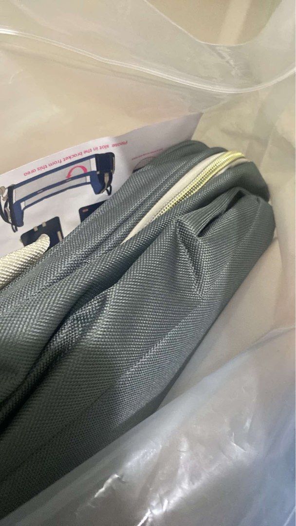 Mama’s choice Extendable Travel Diaper Bag (Category: Changing Mats & Accessories) located in Munoz. Submitted by harm0nica337 (Listing ID 1343417755, Image 3). Description: Grey color MOP: Gcash (Price +SF) Grab express or J&T express Location: Barangka Ilaya Mandaluyong.