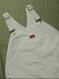 (Category: ) located in . Submitted by goods.thrift._ (Listing ID 1343468545, Image 1). Description: .