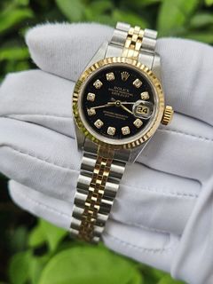 (Category: ) located in . Submitted by 2am.watches (Listing ID 1343508289, Image 1). Description: .