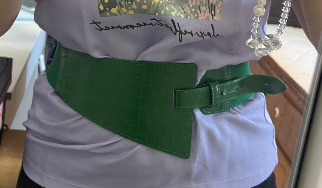 Green garter belt (Category: Belts) located in Pasig City. Submitted by luviteehee (Listing ID 1343460534, Image 3). Description: Very new, havent used yet po. Can send more pics for sure buyers. maganda pa po siya and may when worn po pic po. Loc: Cainta Rizal PAYMENT FIRST POLICY. Pay today, ship out immediately — same day if lalamove, next day if ggx mop: gcash Mod: lalamove, gogoxpress.