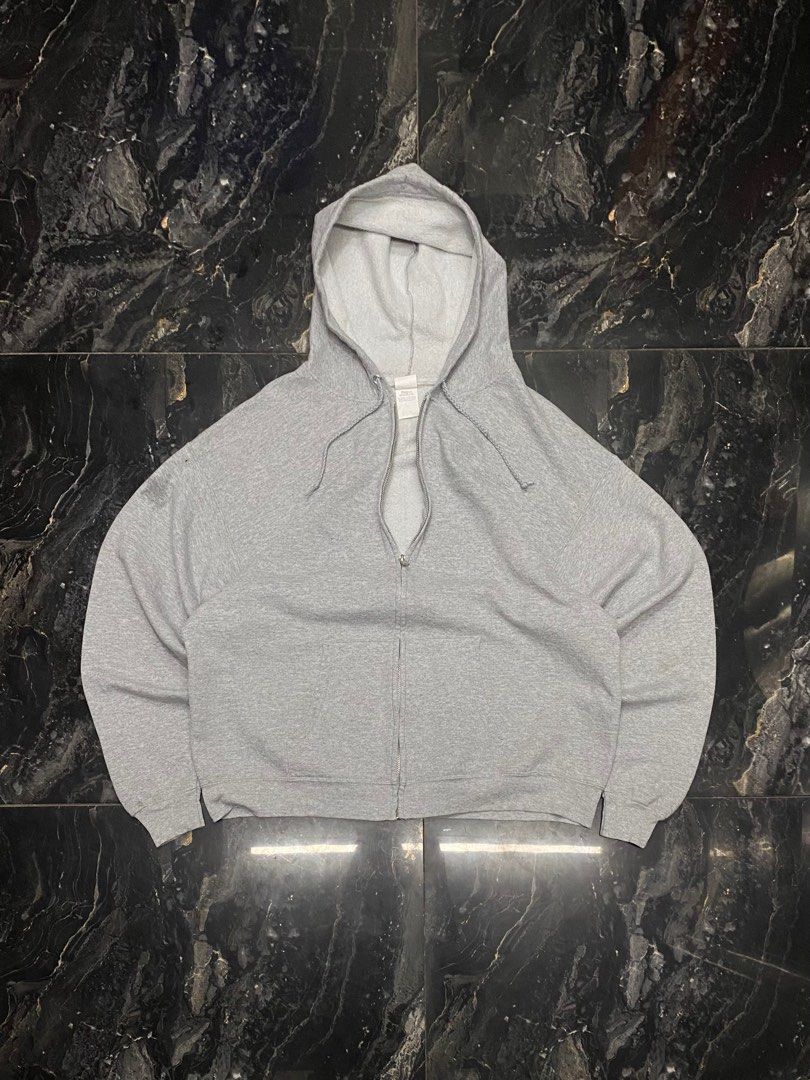HANES ZIP UP HOODIE L on tag Men s Fashion Coats Jackets and Outerwear on Carousell