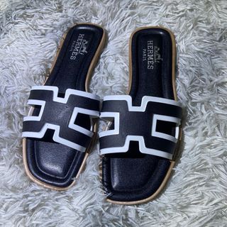 (Category: ) located in . Submitted by the_style_wear (Listing ID 1343470096, Image 1). Description: .