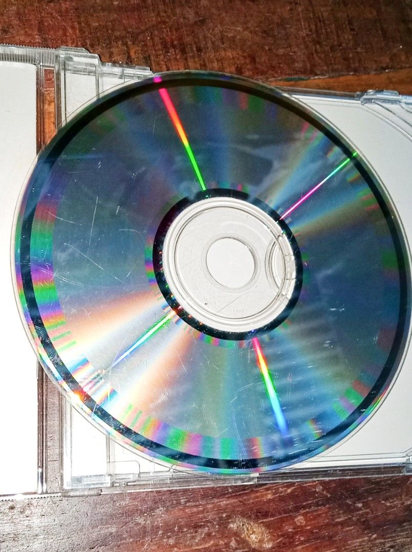 JAMES TAYLOR GREATEST HITS (Category: Vinyls) located in Sariaya. Submitted by noyzbaraj1981 (Listing ID 1343519462, Image 3). Description: may gasgas pero no skip playable.