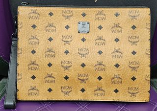 (Category: ) located in . Submitted by jfs_luxury_sg (Listing ID 1343424258, Image 1). Description: .