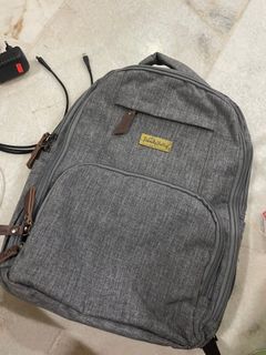(Category: ) located in . Submitted by prelovedbyizzah_ (Listing ID 1343463412, Image 1). Description: .
