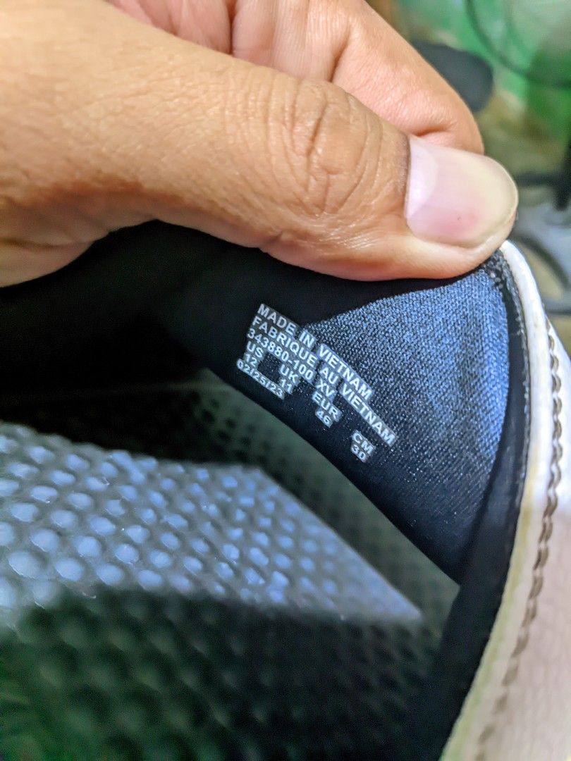 Nike Benassi (Category: Slippers & Slides) located in Caloocan City. Submitted by nelsoncami47283 (Listing ID 1343540834, Image 2). Description: no issue po to goods as new size 11 po muntinlupa loc po pwde palalamove.