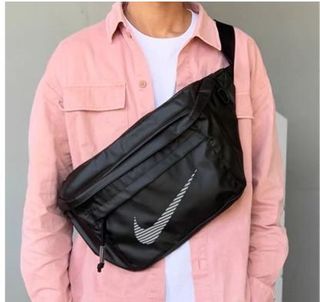 nike tech winterized hip pack black