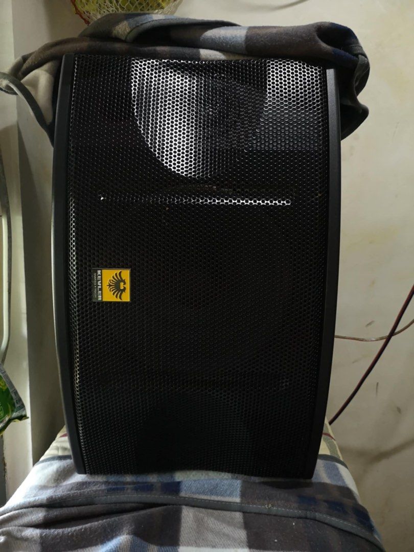 Speaker Karaoke (Category: Soundbars, Speakers & Amplifiers) located in Tagaytay City. Submitted by lengleng13 (Listing ID 1343393331, Image 2). Description: Crown stereo complete set No issues RFS: di na ginagamit.