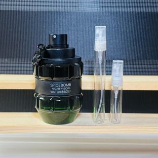 (Category: ) located in . Submitted by decanted.profumo (Listing ID 1343398827, Image 1). Description: .