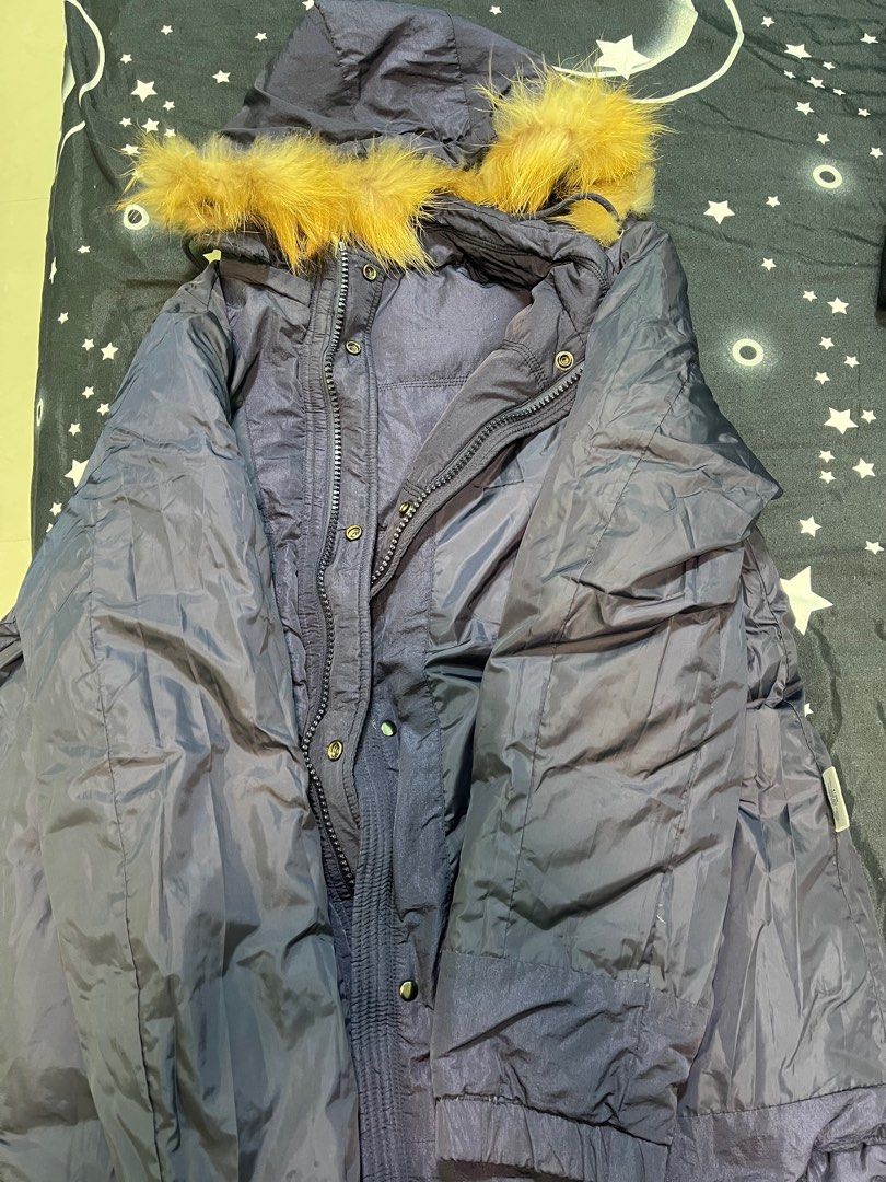 Winter Jacket (Category: Coats, Jackets and Outerwear) located in Singapore. Submitted by piper_mum (Listing ID 1343467322, Image 1). Description: .