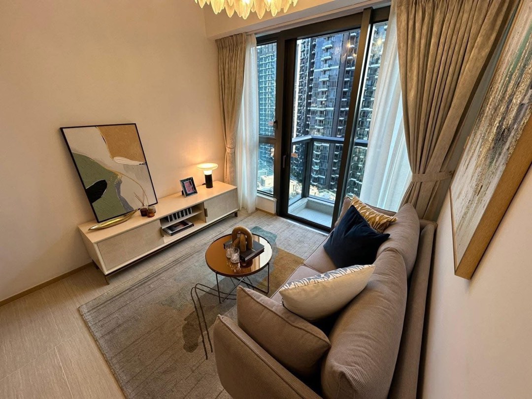 Lowest Price Per Square Foot in the Market 🌺🌸 Kai Wo Hill 🌸🌺 *Showflat Available* Further Interest Rate Reduction‼️ Seize the Best Opportunity to Buy for Occupancy or Investment‼️ 🏠 Buy Now, Move In Immediately, Start Collecting Rent 💰 Unbeatable Prices Across Hong Kong 🔥🔥64141669224833113