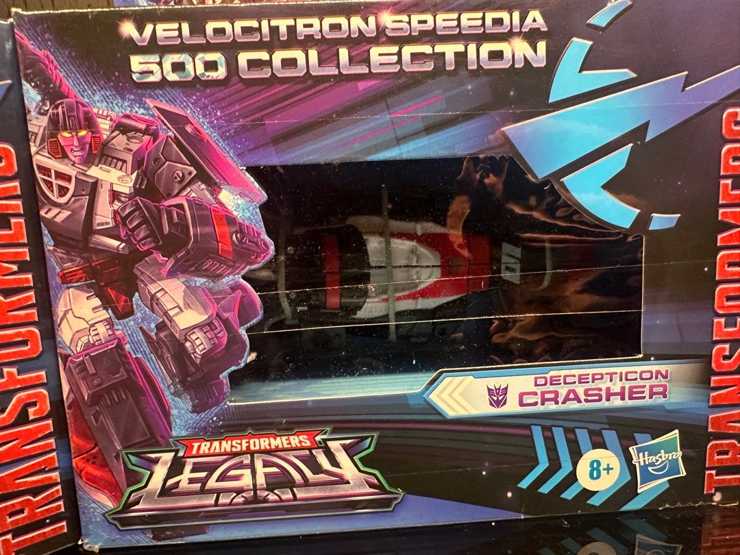變形金剛 Transformers Legacy Road Rocket/Decepticon Crasher/Axlegrease （分類：汽車模型）位於 Hong Kong。 由 svs_013 提交（商品編號 1343661186，圖片 3）。簡介： 全新未開 Road Rocket $180 Decepticon Crasher $220 Axlegreaxe $180 。