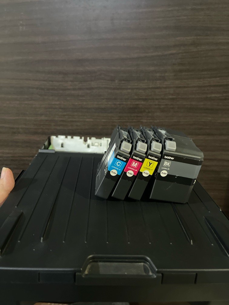 Brother DCP-J105 Ink Set and Tray, Computers & Tech, Printers, Scanners ...