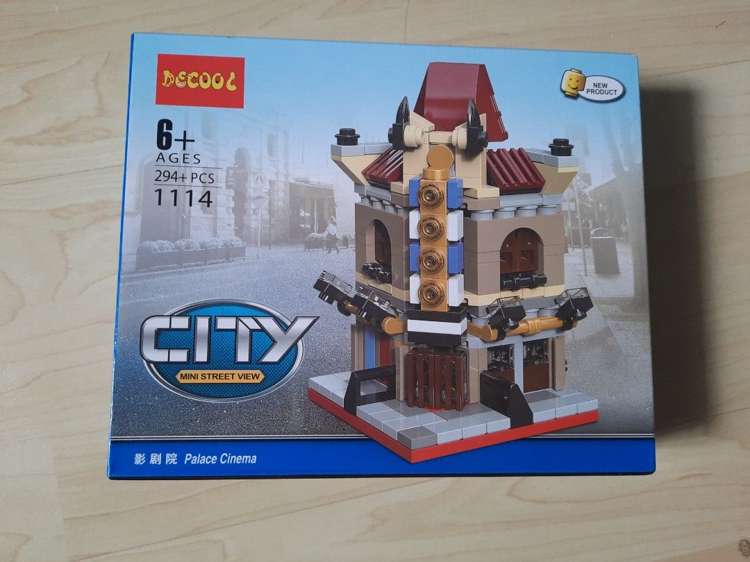 Building bricks set (Category: Lego & Building Sets) located in Singapore. Submitted by yippiiiii (Listing ID 1343590708, Image 2). Description: never opened gundam-$2 city street view -$4 all for - $13.