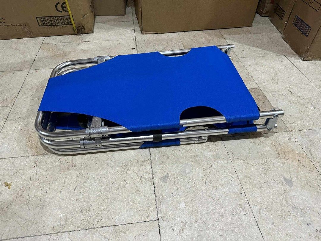 Foldable stretcher (Category: Medical Supplies & Tools) located in Manila. Submitted by rheatapdas75609 (Listing ID 1343590769, Image 1). Description: .
