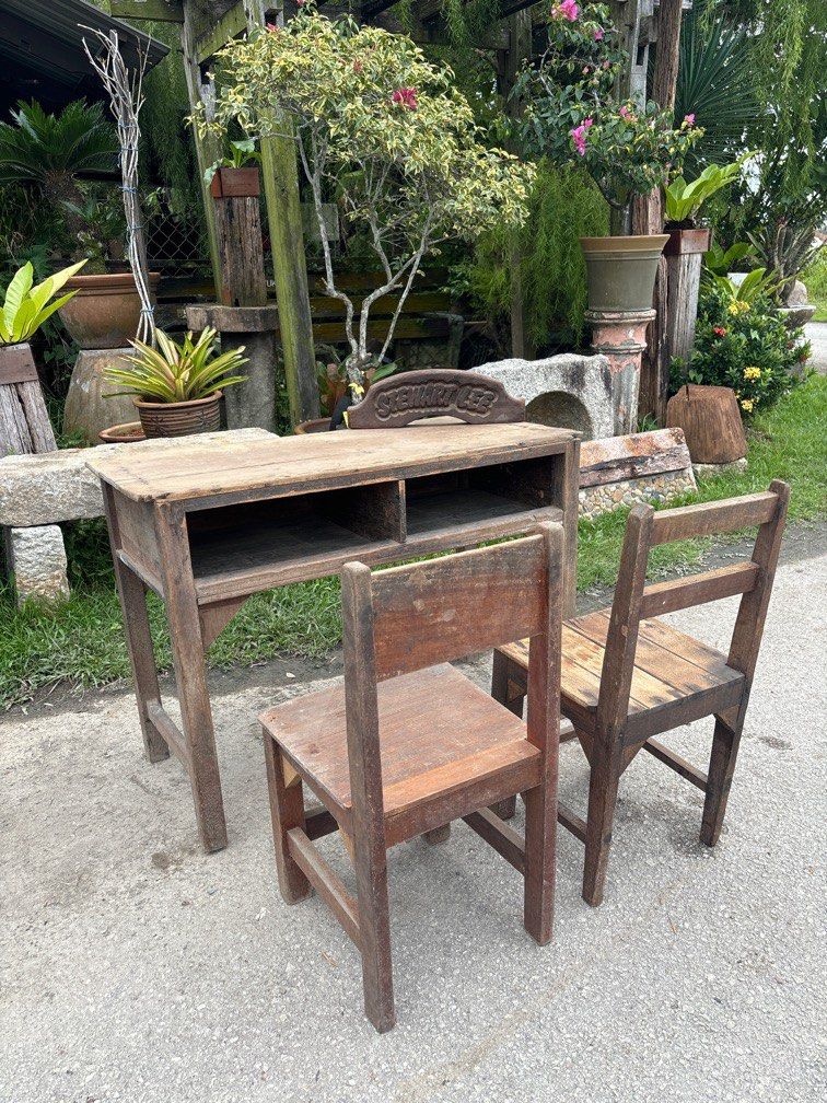 (Harga untuk semua sekali) Meja & bangku sekolah vintage @A280 ...