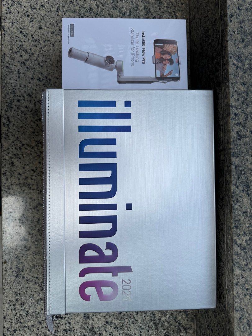 Insta360 Flow Creator Kit Gimbal Stabilizer (Category: Other Gadgets) located in Caloocan City. Submitted by dangvarilla (Listing ID 1343617087, Image 3). Description: ByteDance limited edition Insta360 Flow is an AI-powered smartphone stabilizer for easy on-the-go shooting and editing. The only smartphone gimbal with both a built-in selfie stick and tripod, 3-axis gimbal stabilization and AI tracking, Flow elevates your phone into a portable con