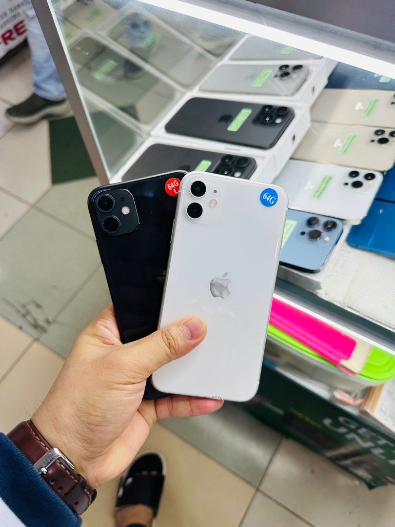 iPhone 11 64GB 100Bh Openline 99%smooth No issues (Category: iPhone 11 Series) located in San Juan City. Submitted by saabangadgetshop (Listing ID 1343601740, Image 2). Description: Onhand | Pre-owned iPhone 11 64GB OPENLINE Battery Health 100% NO HIDDEN ISSUES NO HISTORY OF REPAIR 99%Smooth TEST TO SAWA RESET ALL YOU WANT TEST ALL YOU WANT NOT REFURBISHED AUTHENTIC PHONE ALL WORKING (FREE 3UTOOLS) iPhones iPads only 🆓Freebies ✅Charger ✅Case ✅Te