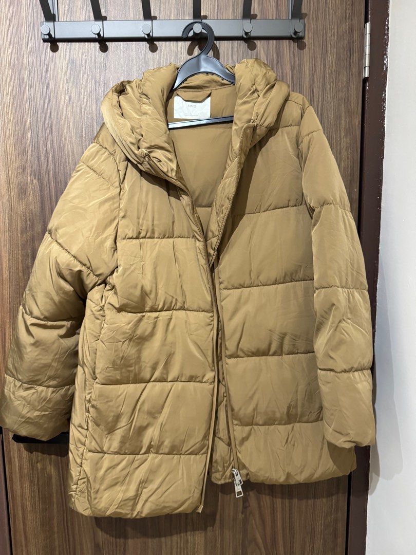 Mango down winter jacket (Category: Coats, Jackets and Outerwear) located in Singapore. Submitted by thriftfixed (Listing ID 1343672859, Image 1). Description: I’m a UK 14 and I can fit into this PTP 24 inches Length 32 inches.