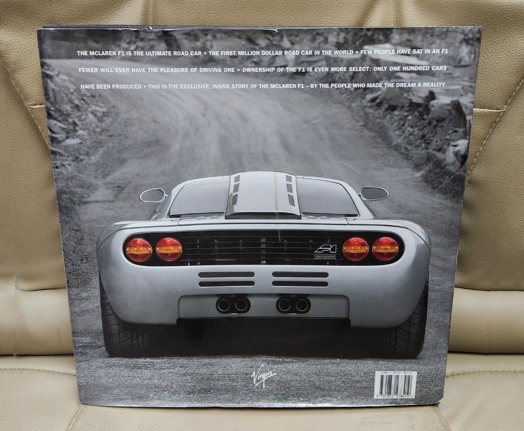 McLaren F1 Hardcover Book Driving Ambition The Official Inside Story Doug Nye with Ron Dennis ＆ Gordon Murray 麥拿倫 麥拿侖 Road Car 官方書冊 （分類：小說及非小說）位於 Hong Kong。 由 hothotstore 提交（商品編號 1343697352，圖片 2）。簡介： McLaren F1 Hardcover Book: Driving Ambition The Official Inside Story of The McLaren F1 by Doug Nye with Ron Dennis ＆ Gordon Murray 麥拿倫 Road Car 官方書冊。