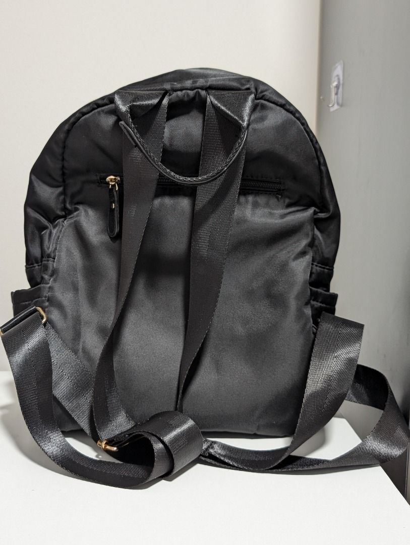 Mickey Mouse Backpack (Category: Backpacks) located in Singapore. Submitted by michique (Listing ID 1343564094, Image 2). Description: Authentic Disney product from 天藍小舖SkyBlue Lightly used, maintained with good conditions. Many compartments to keep small items. Good for casual occasions. #backpack #mickey #mickeymouse #black #red.