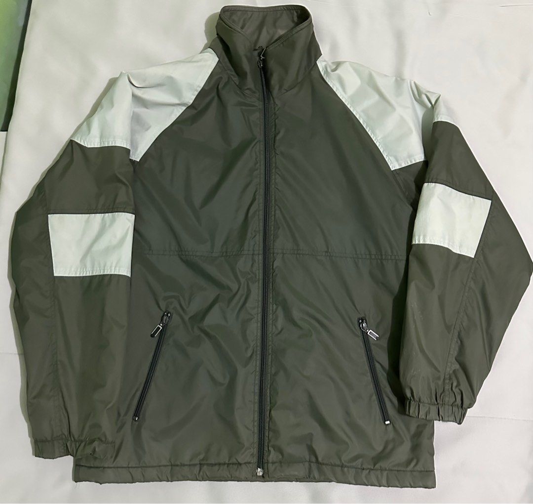 Olive Green Jacket (Category: Coats, Jackets and Outerwear) located in Makati City. Submitted by andrldch (Listing ID 1343665461, Image 1). Description: L: 28 W: 22 No issues, lightly used jacket. Makapal yung tela :) .