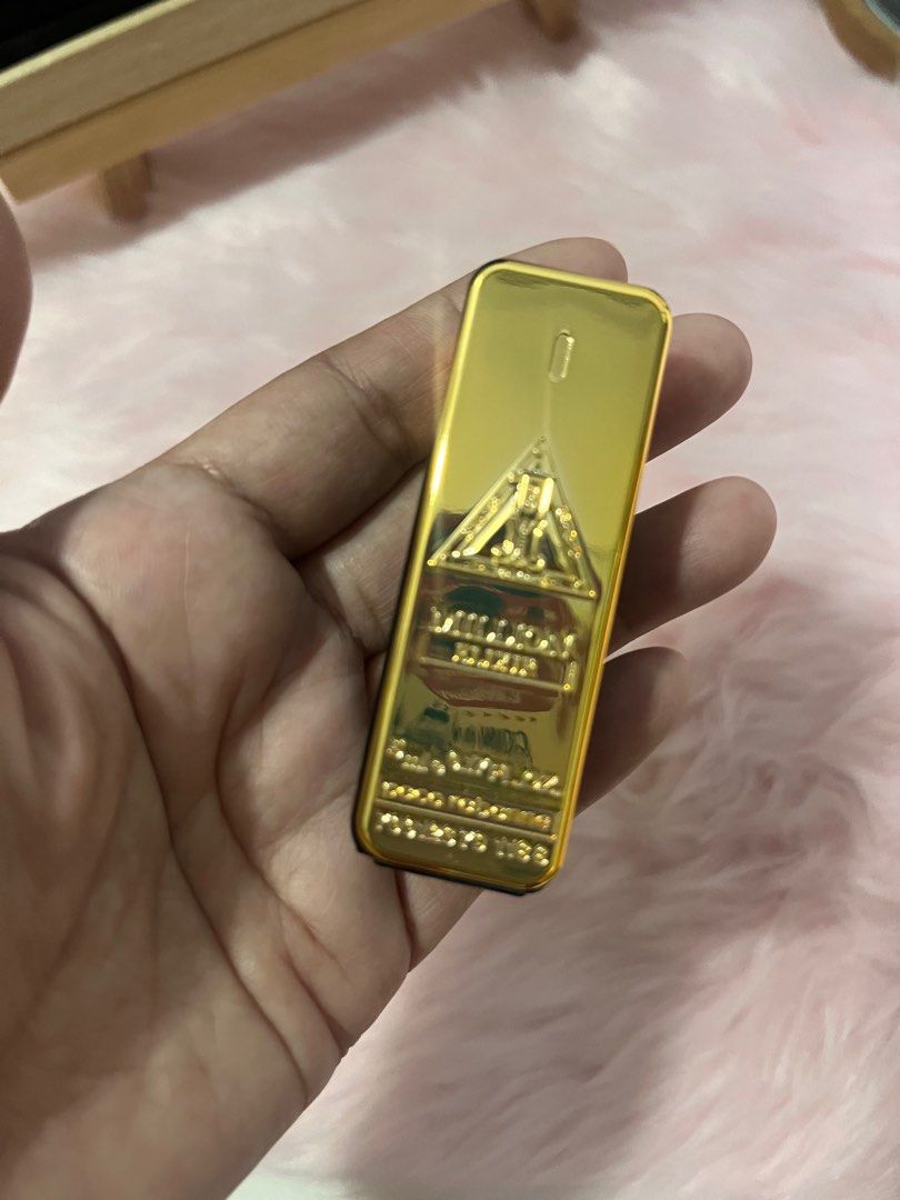 Paco Rabanne 1 Million Elixir Mini Perfume for Men (Category: Fragrance & Deodorants) located in Manila. Submitted by modfit09 (Listing ID 1343547820, Image 3). Description: Mini Perfume for Men 5ml Dab type.