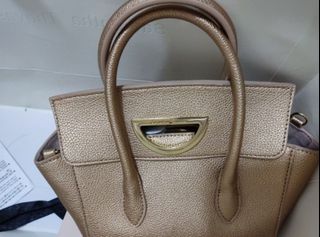 （分類：）位於 。 由 waiyan011035607 提交（商品編號 1343608916，圖片 1）。簡介： 。