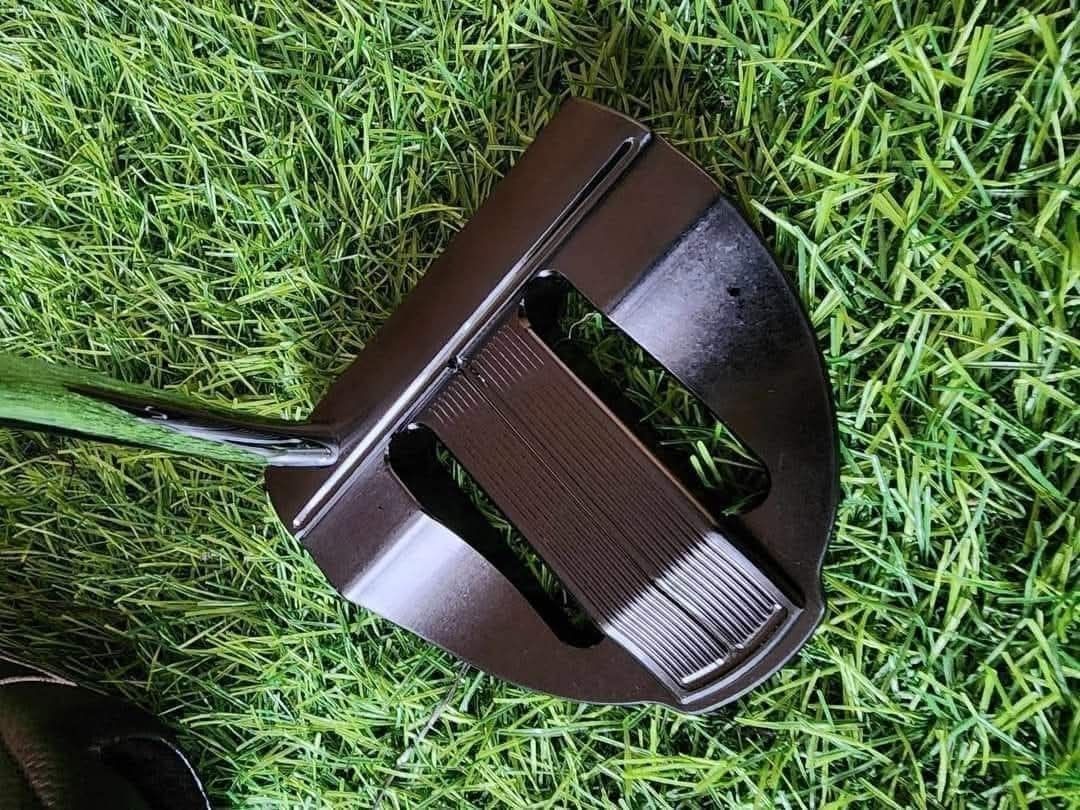 Titleist Scotty Cameron Select Big Sur S Long Putter 47" (Category: Other Sports Equipment and Supplies) located in Rizal. Submitted by delrosariojennilyn16-36720 (Listing ID 1343698330, Image 2). Description: Titleist Scotty Cameron Select Big Sur S Long Putter 47" Original grip is flaking With Headcover 18k Loc. San Mateo Rizal Shipping costs at buyers expense..