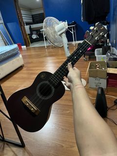 UKULELE